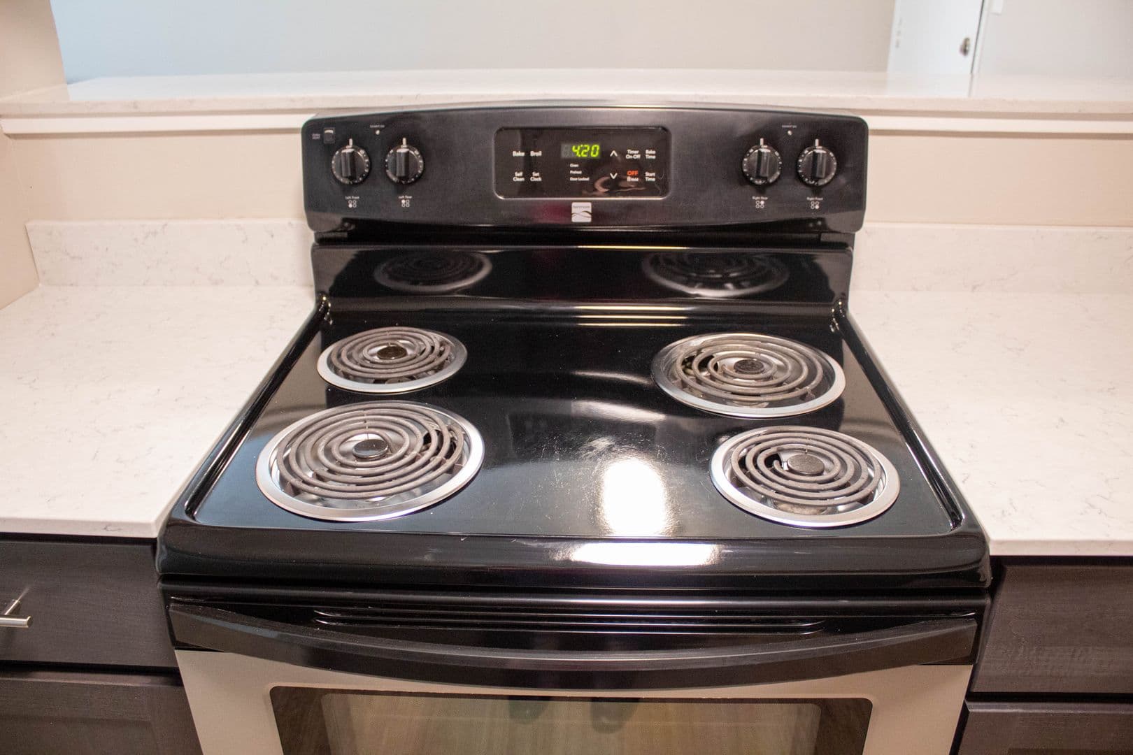 Urbana Apartment: 804 W Illinois Street