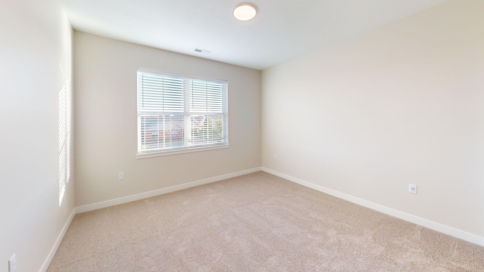 Normal Apartment: 1808 Carden Springs Circle