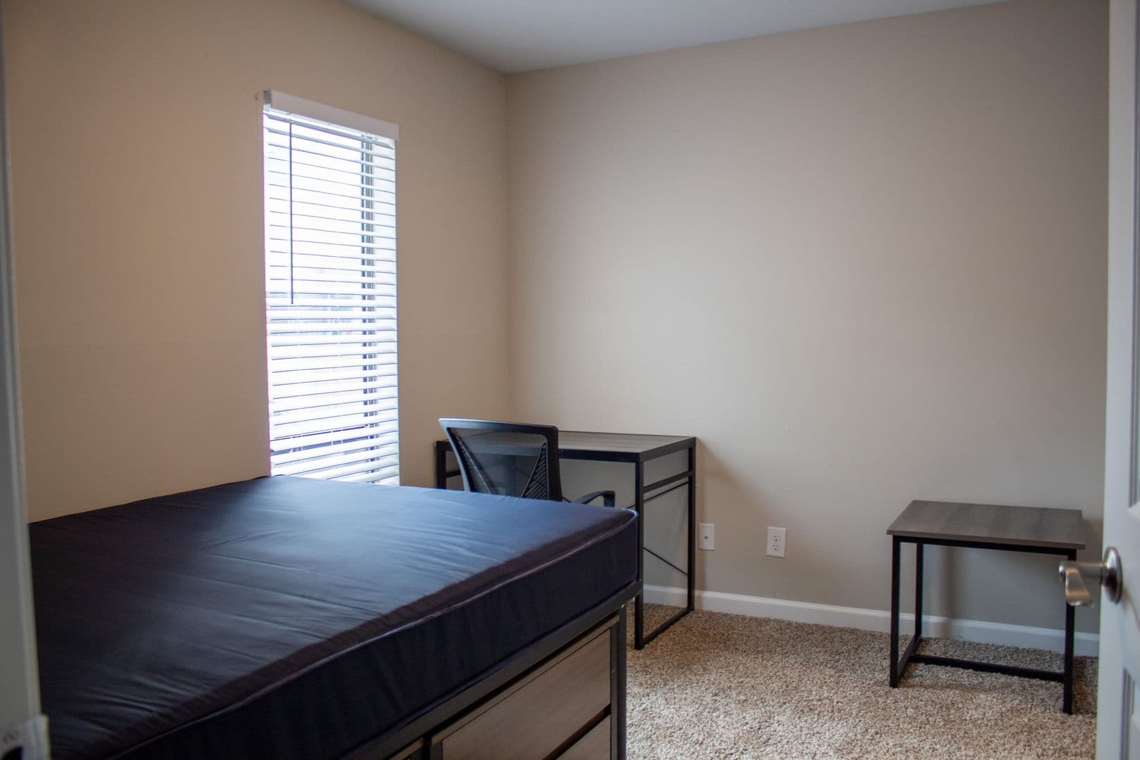 Champaign Apartment: 105 S Wright