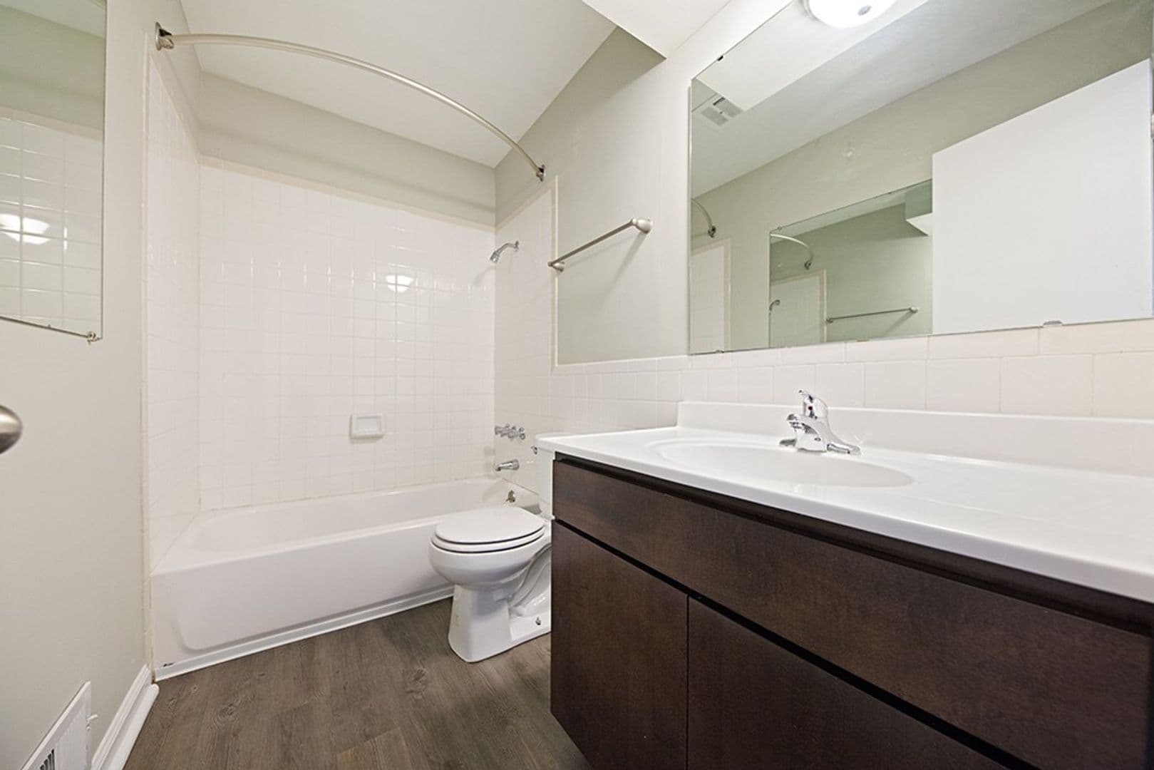 Speedway Apartment: 6010 W 25th Street
