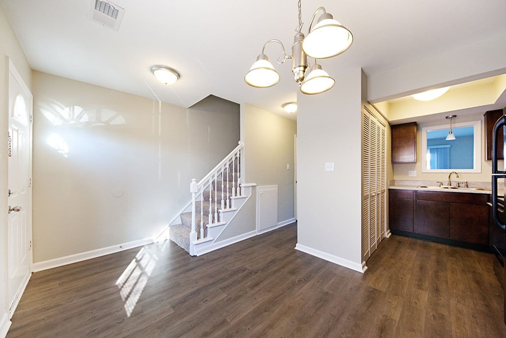 Speedway Apartment: 6010 W 25th Street