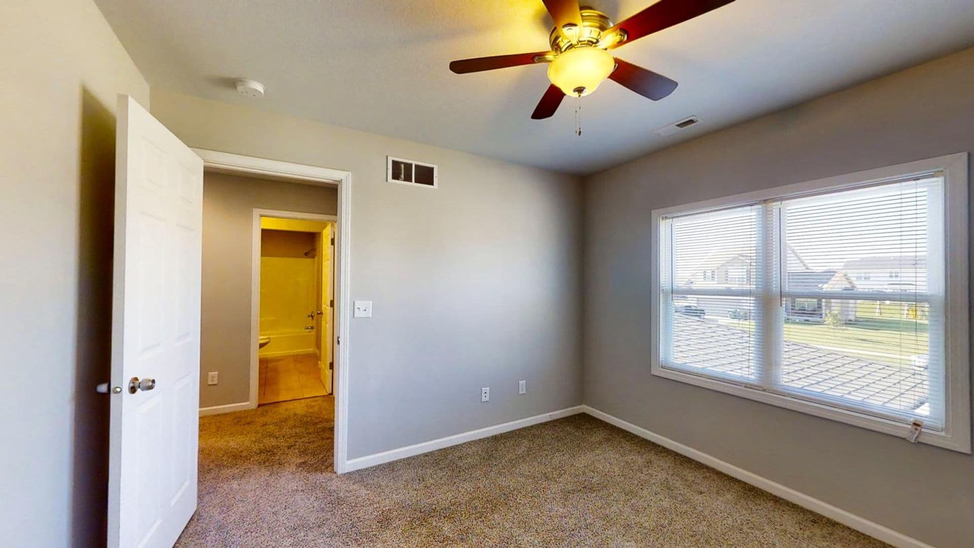 Mahomet Apartment: 901 Cates Dr
