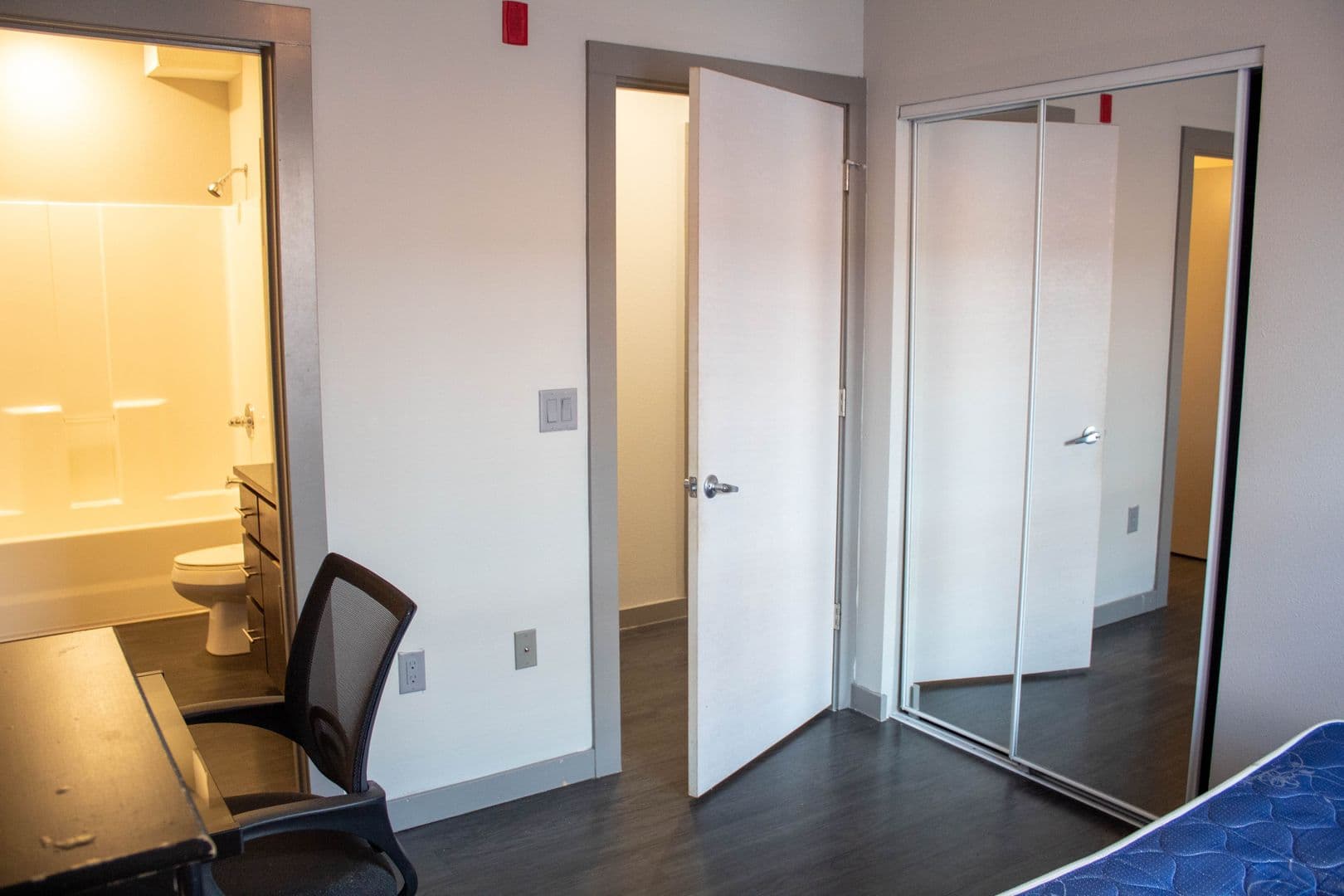 Champaign Apartment: 309 E John