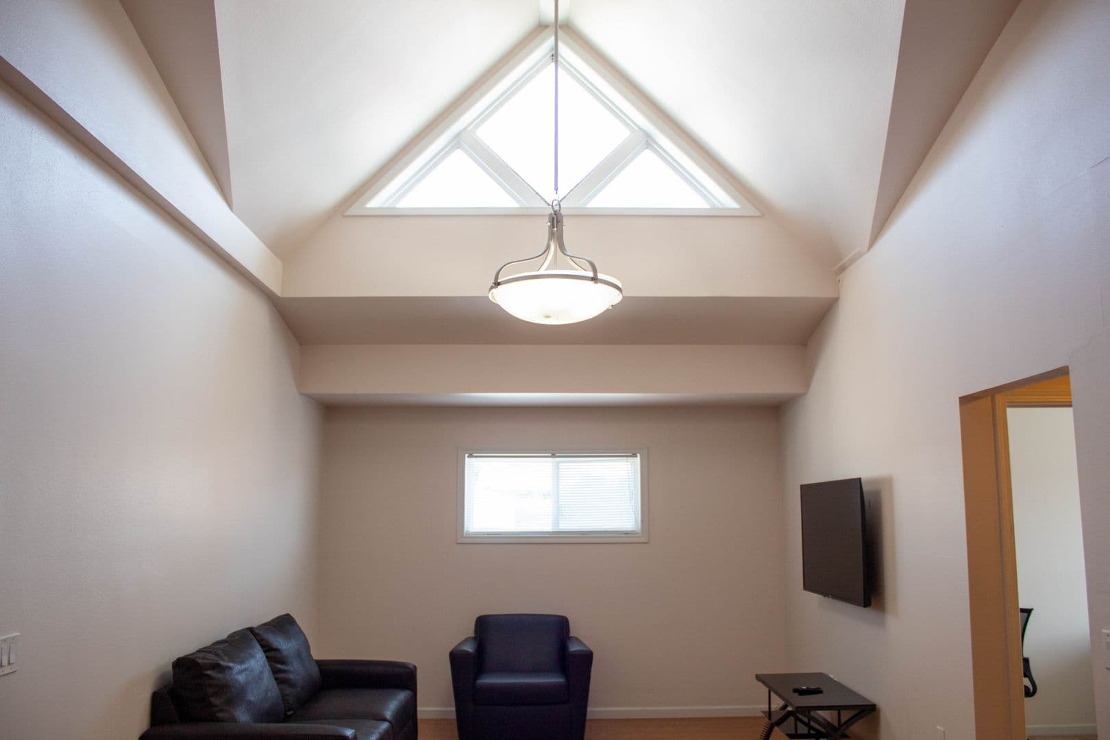 Champaign Apartment: 606 E Stoughton
