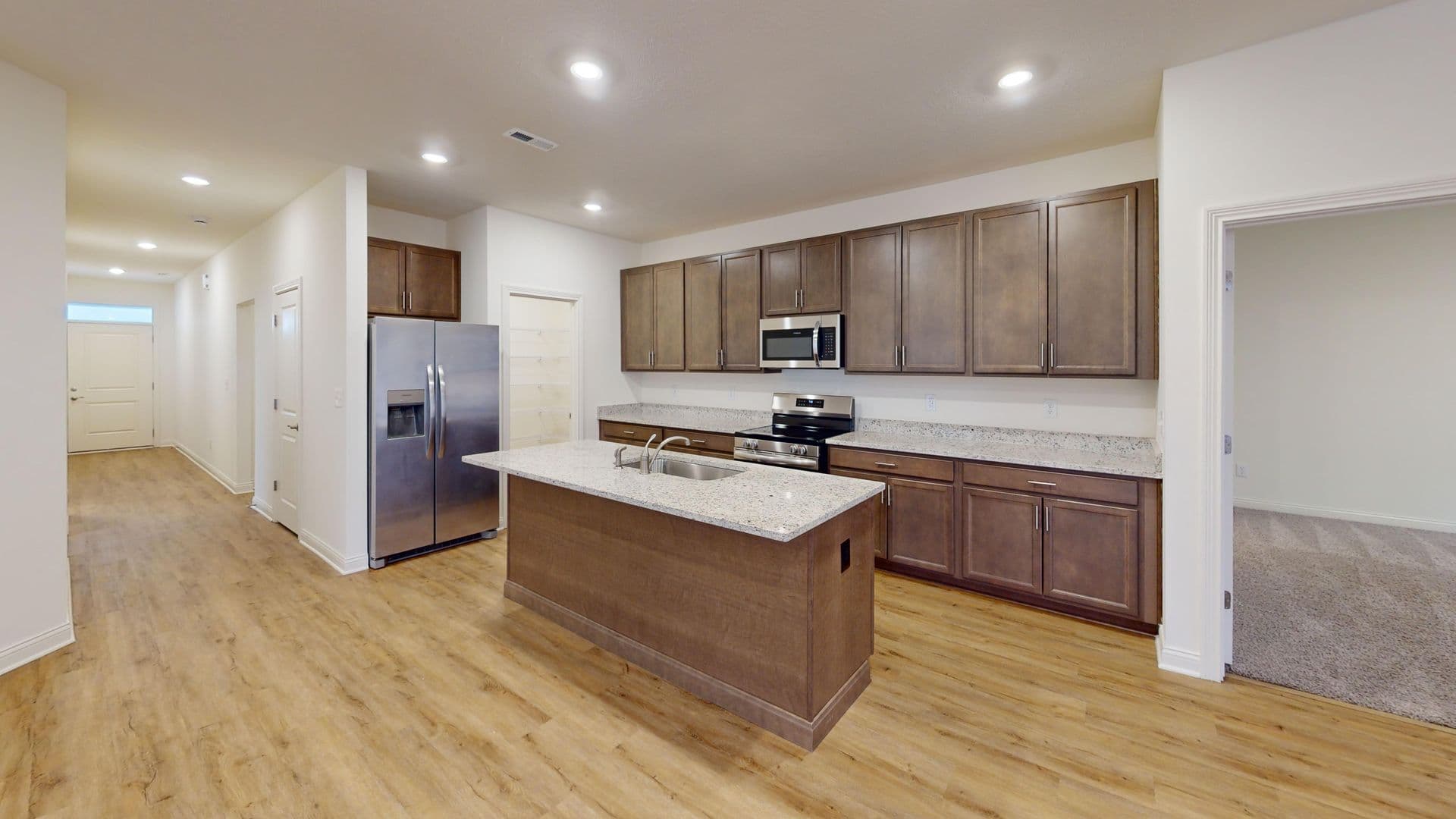 Avon Apartment: 8483 E County Rd 200 N