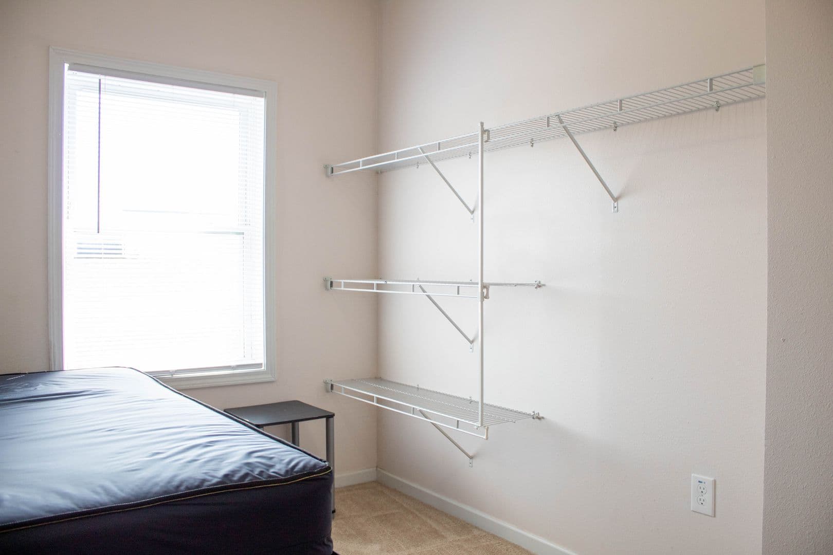 Champaign Apartment: 606 E Stoughton
