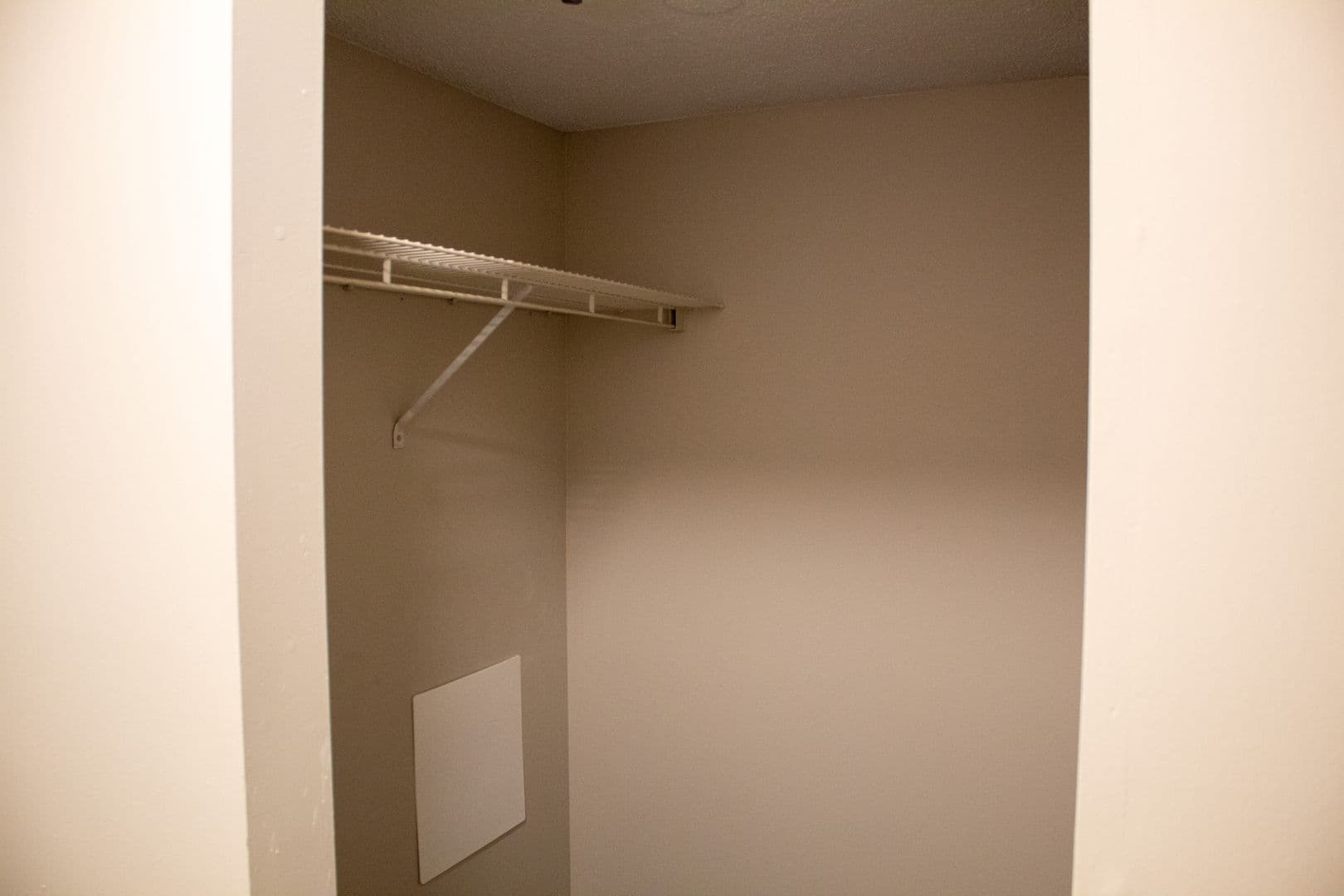 Urbana Apartment: 402 N Gregory Street
