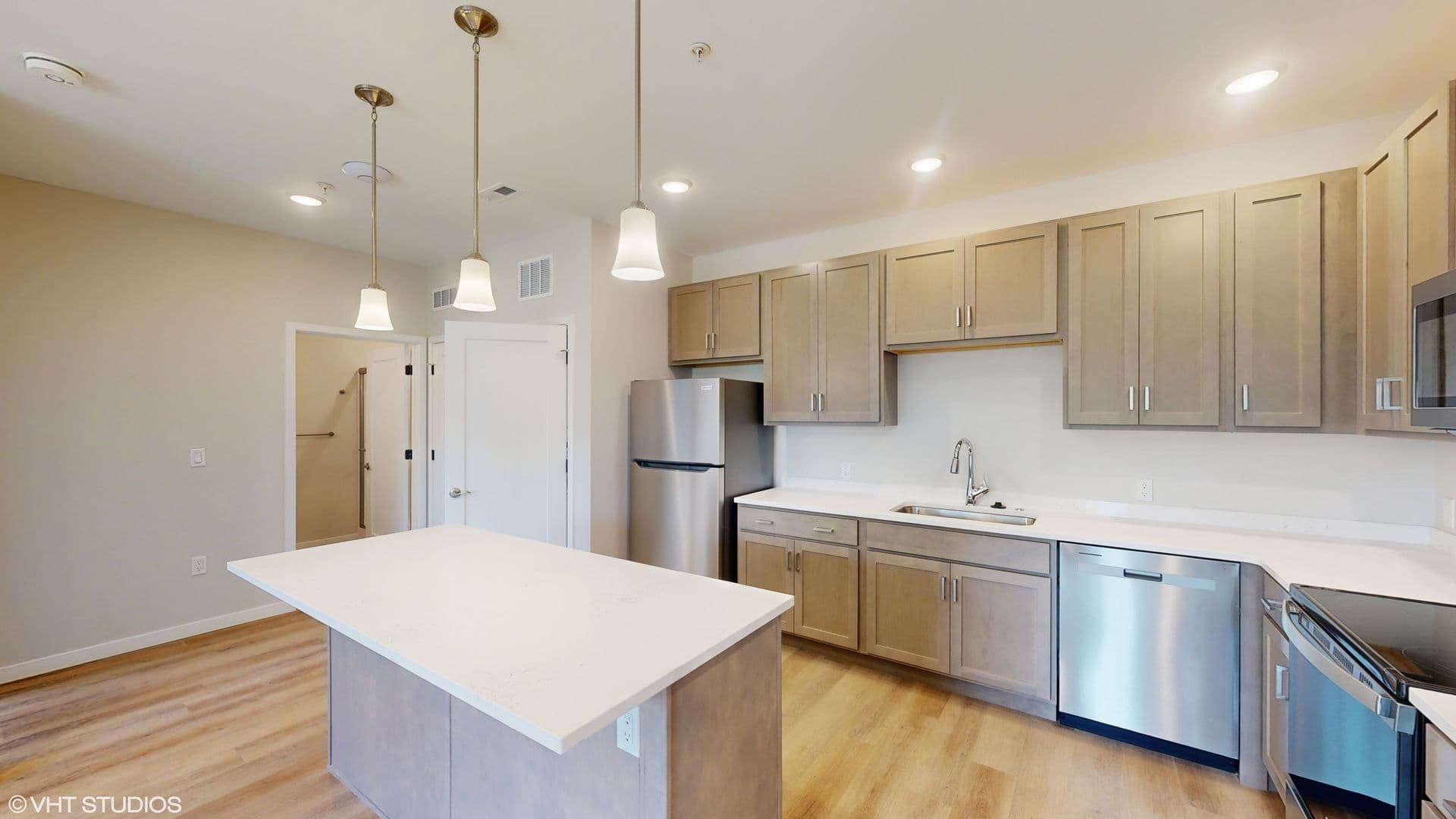 Champaign Apartment: 1915 S. Mattis