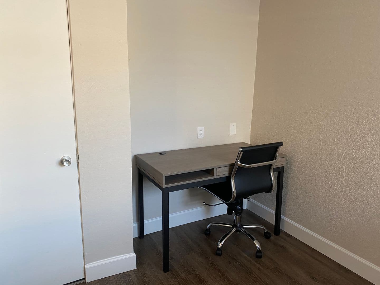 Champaign Apartment: 510 E Stoughton