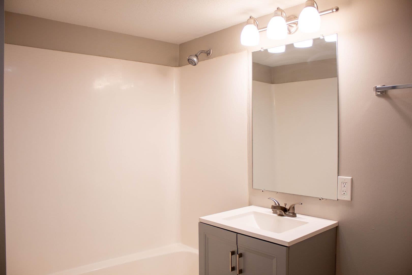 Champaign Apartment: 806 S Third