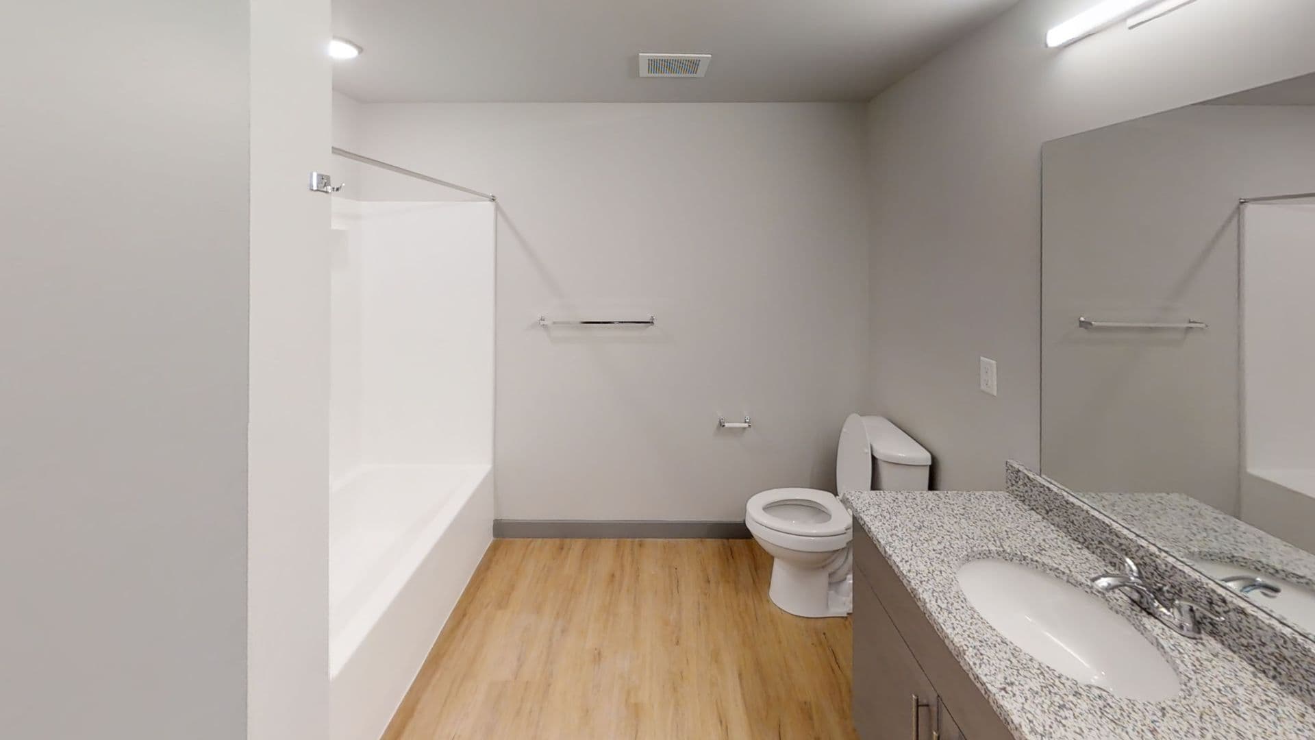 Champaign Apartment: 615 S Wright