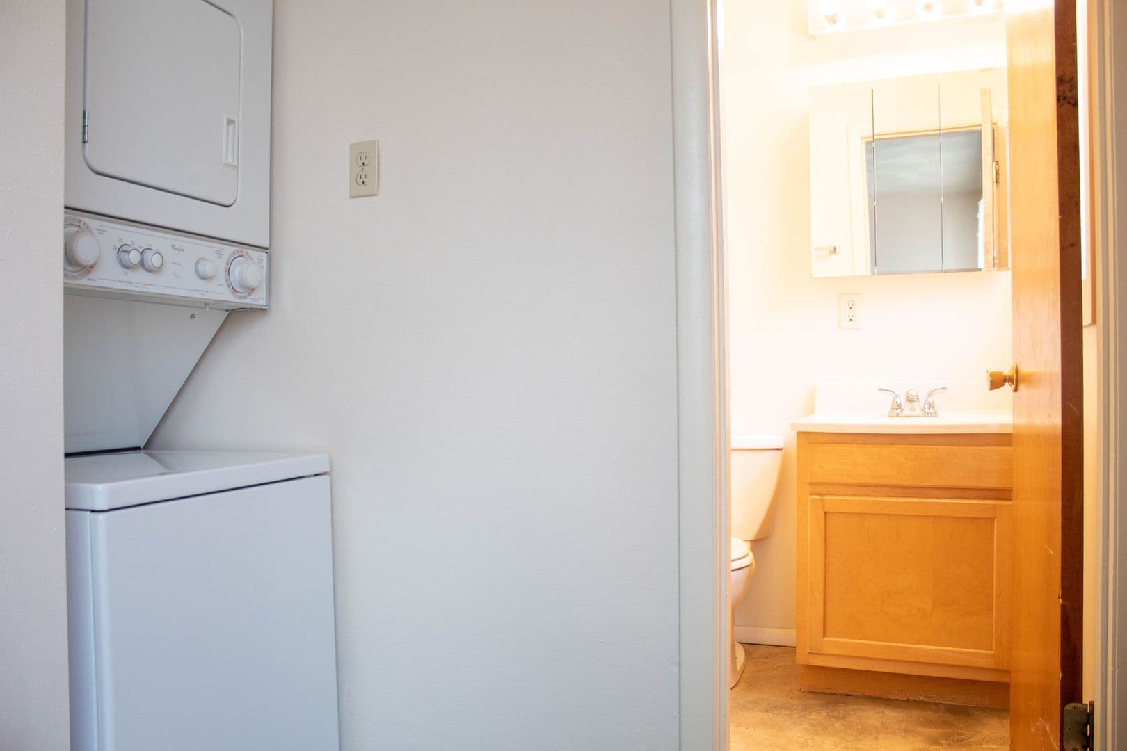 Champaign Apartment: 512 E Clark