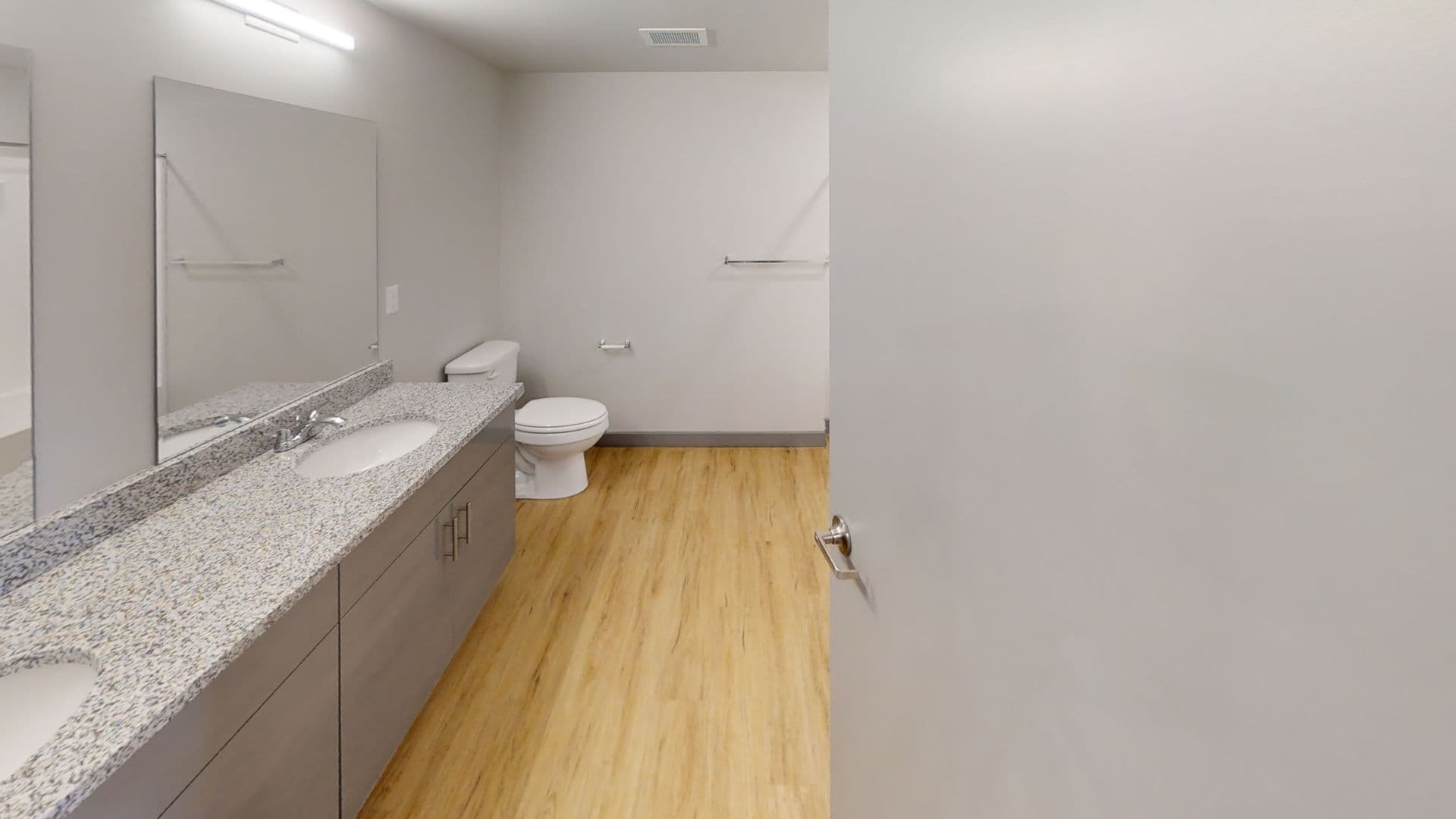 Champaign Apartment: 615 S Wright