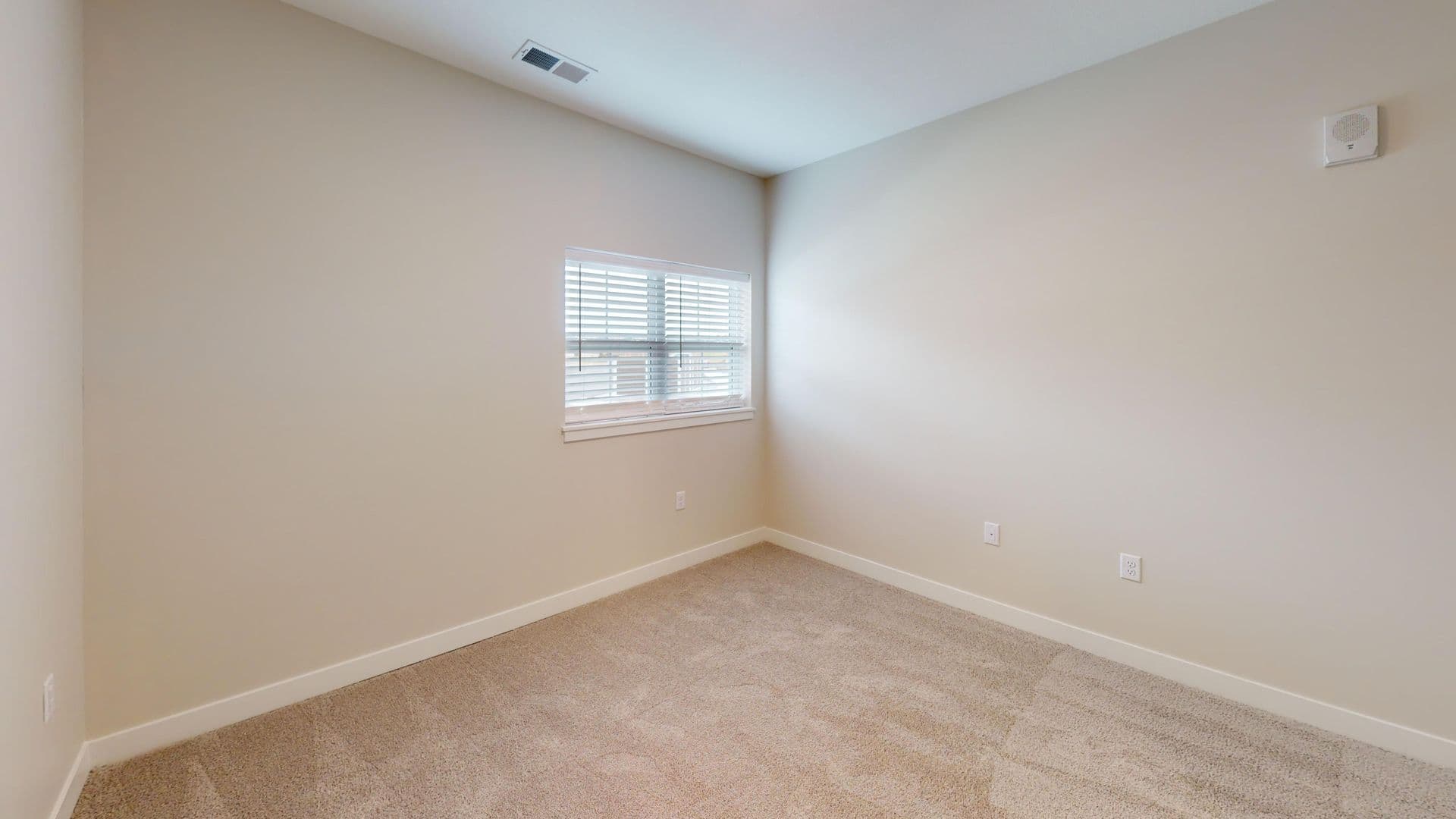 Normal Apartment: 1808 Carden Springs Circle