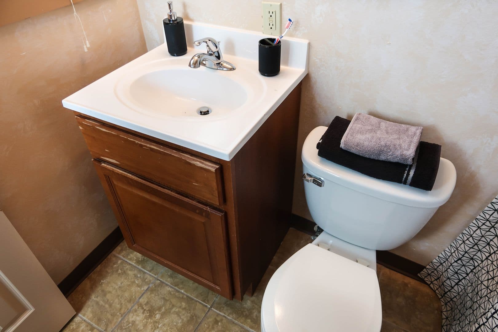 Champaign Apartment: 512 E Clark