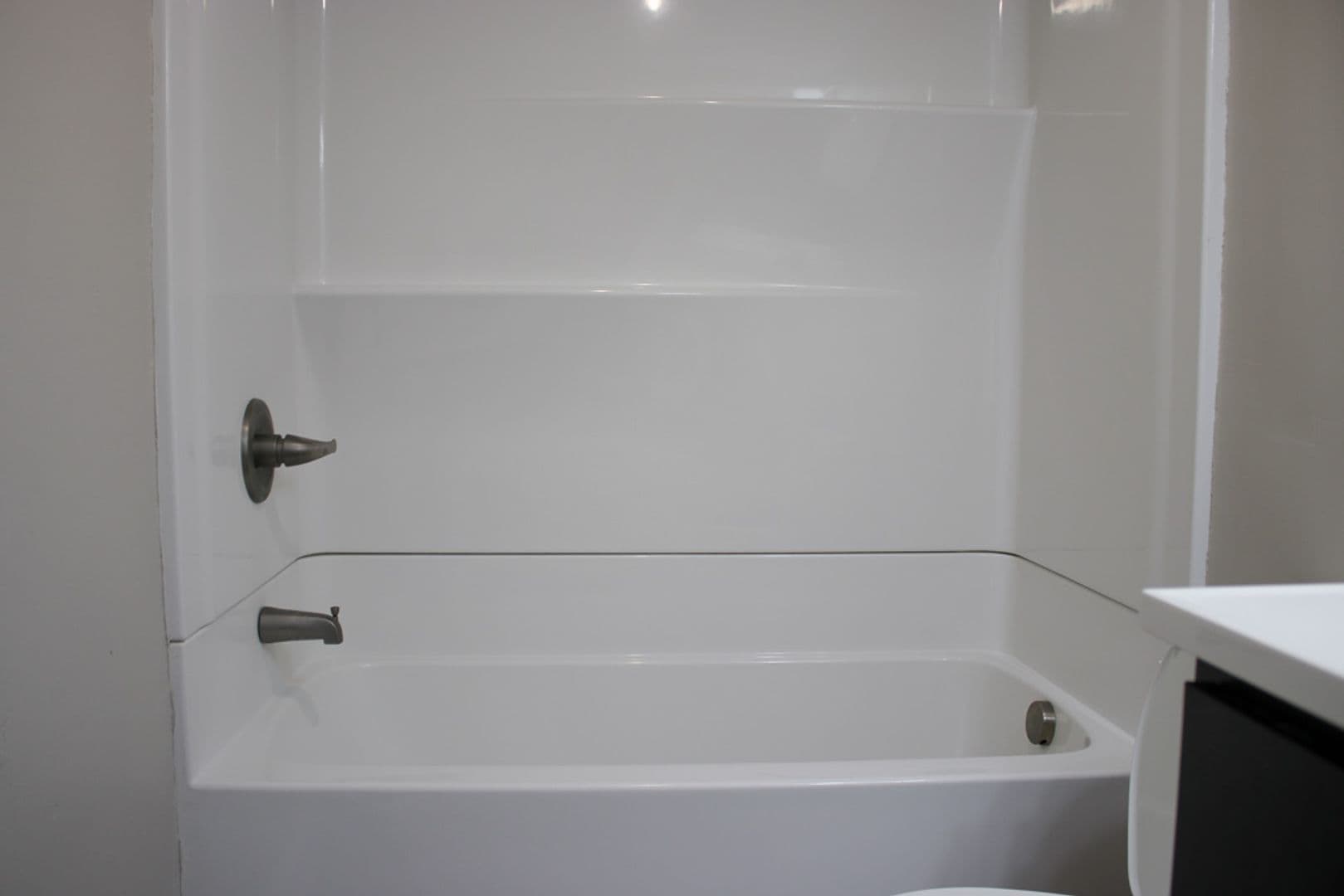 Urbana Apartment: 106 S Gregory Street