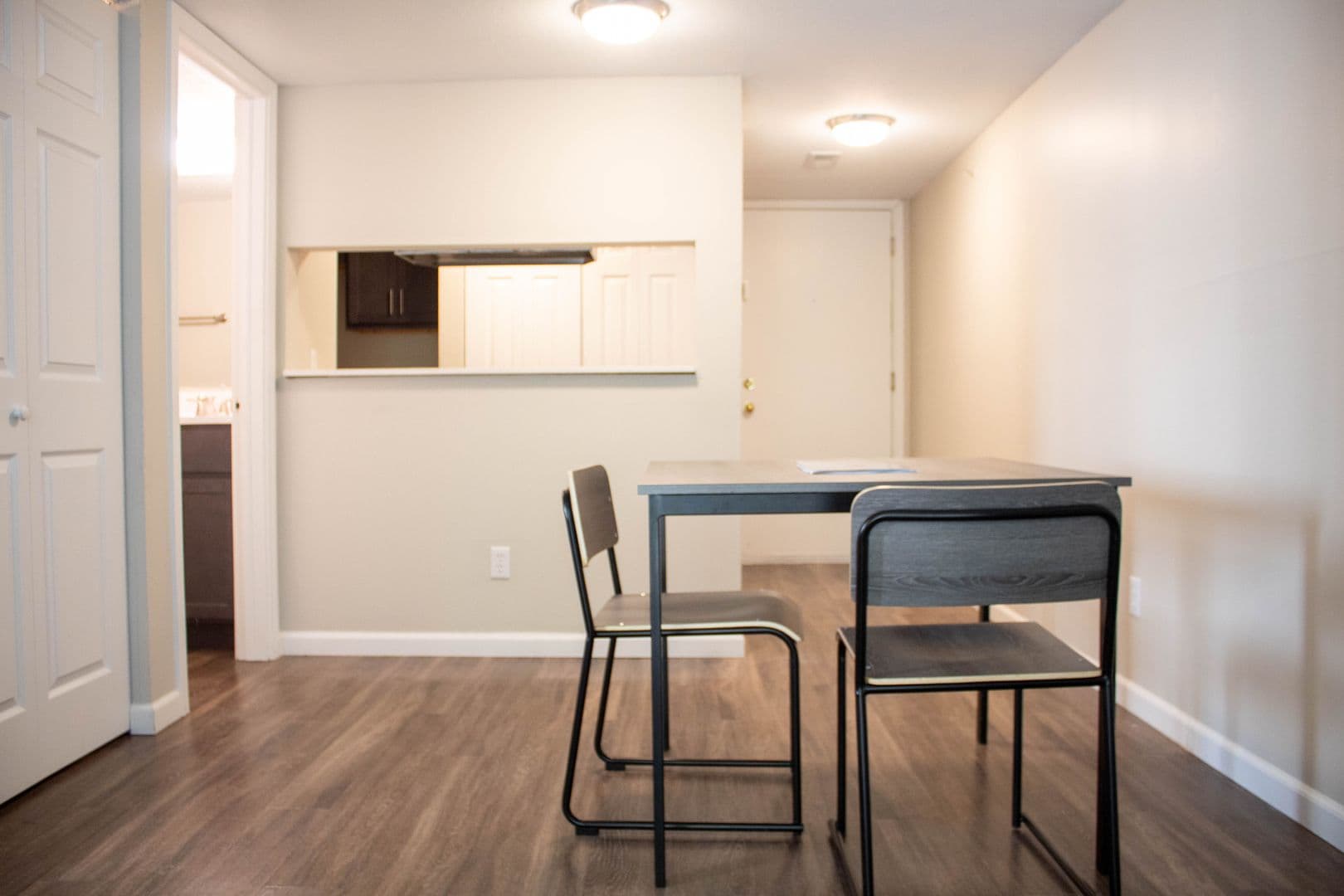 Champaign Apartment: 105 S Wright