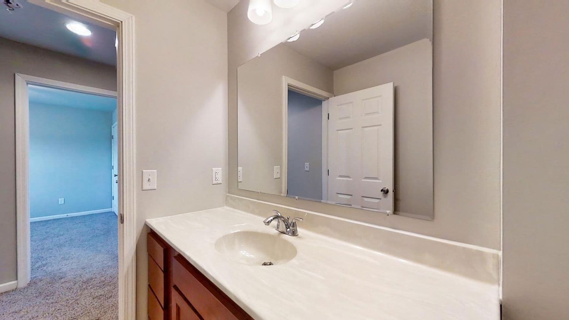 Mahomet Apartment: 901 Cates Dr