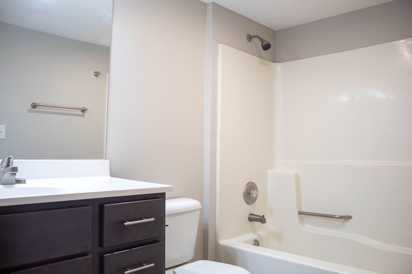 Urbana Apartment: 812 W Nevada Street