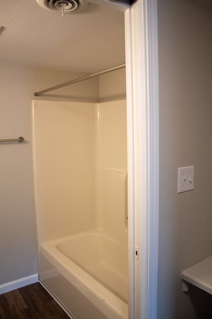 Champaign Apartment: 105 S Wright