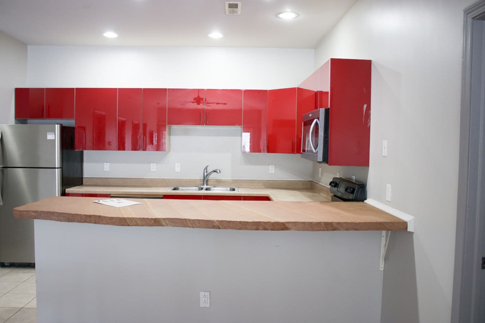 Urbana Apartment: 401 W Springfield