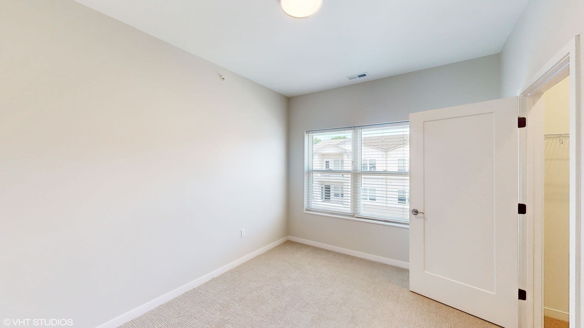 Champaign Apartment: 1915 S. Mattis