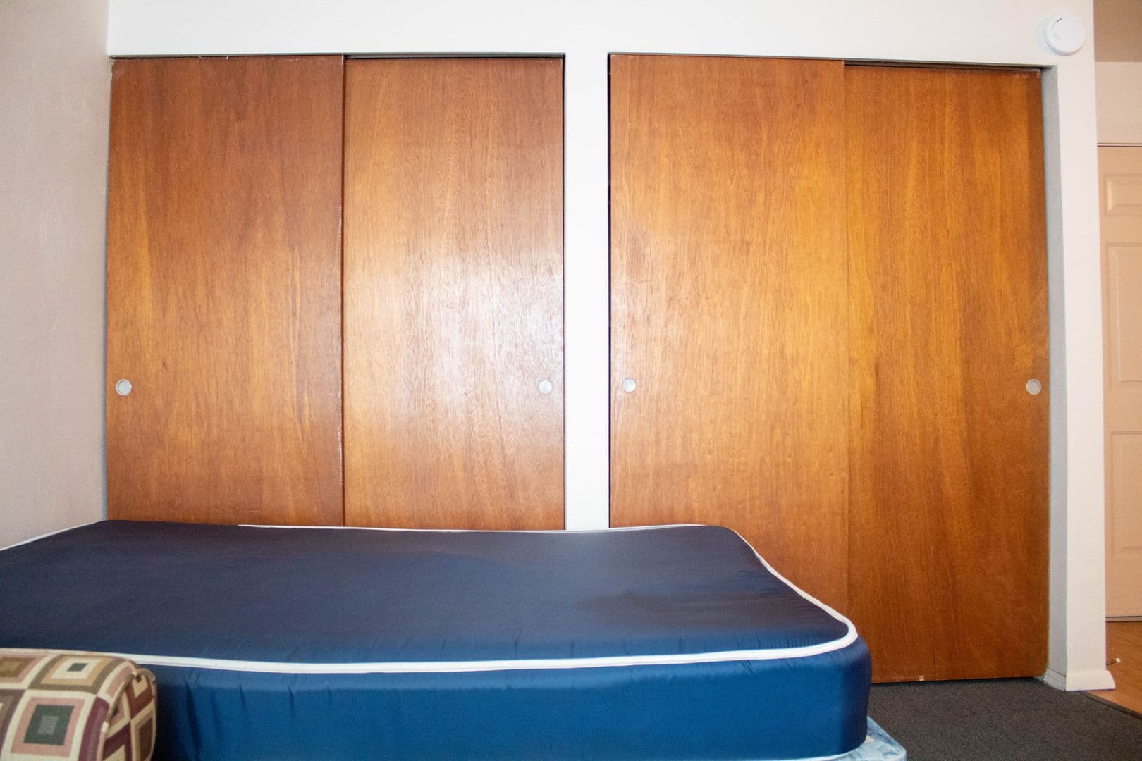 Champaign Apartment: 512 E Clark