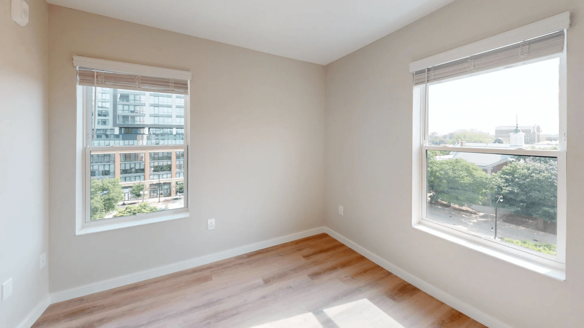 Champaign Apartment: 608 E Chalmers St