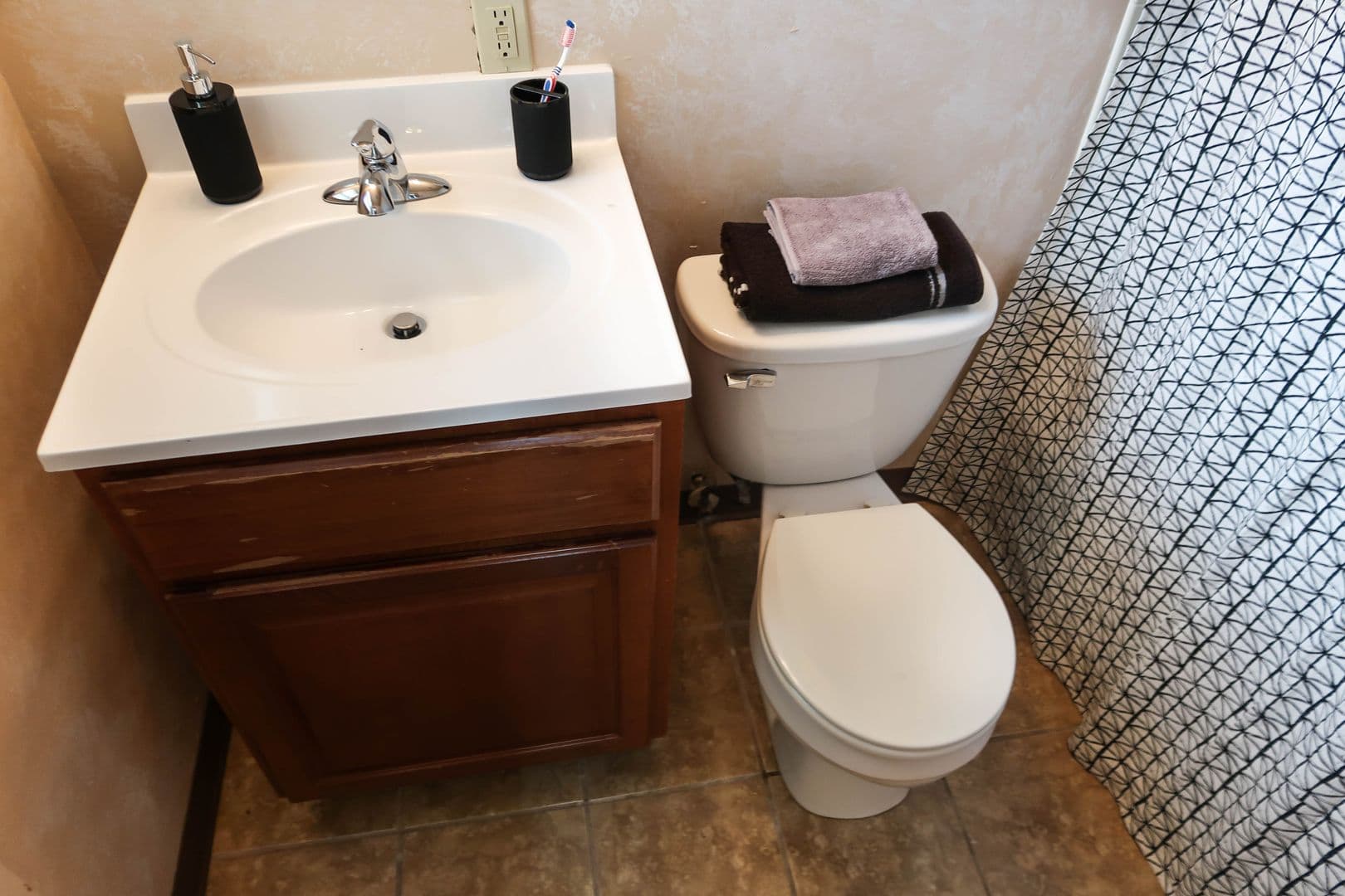 Champaign Apartment: 512 E Clark