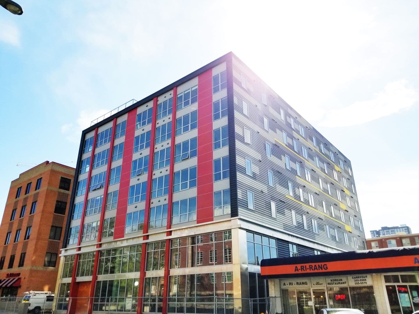 Champaign Apartment: 615 S Wright