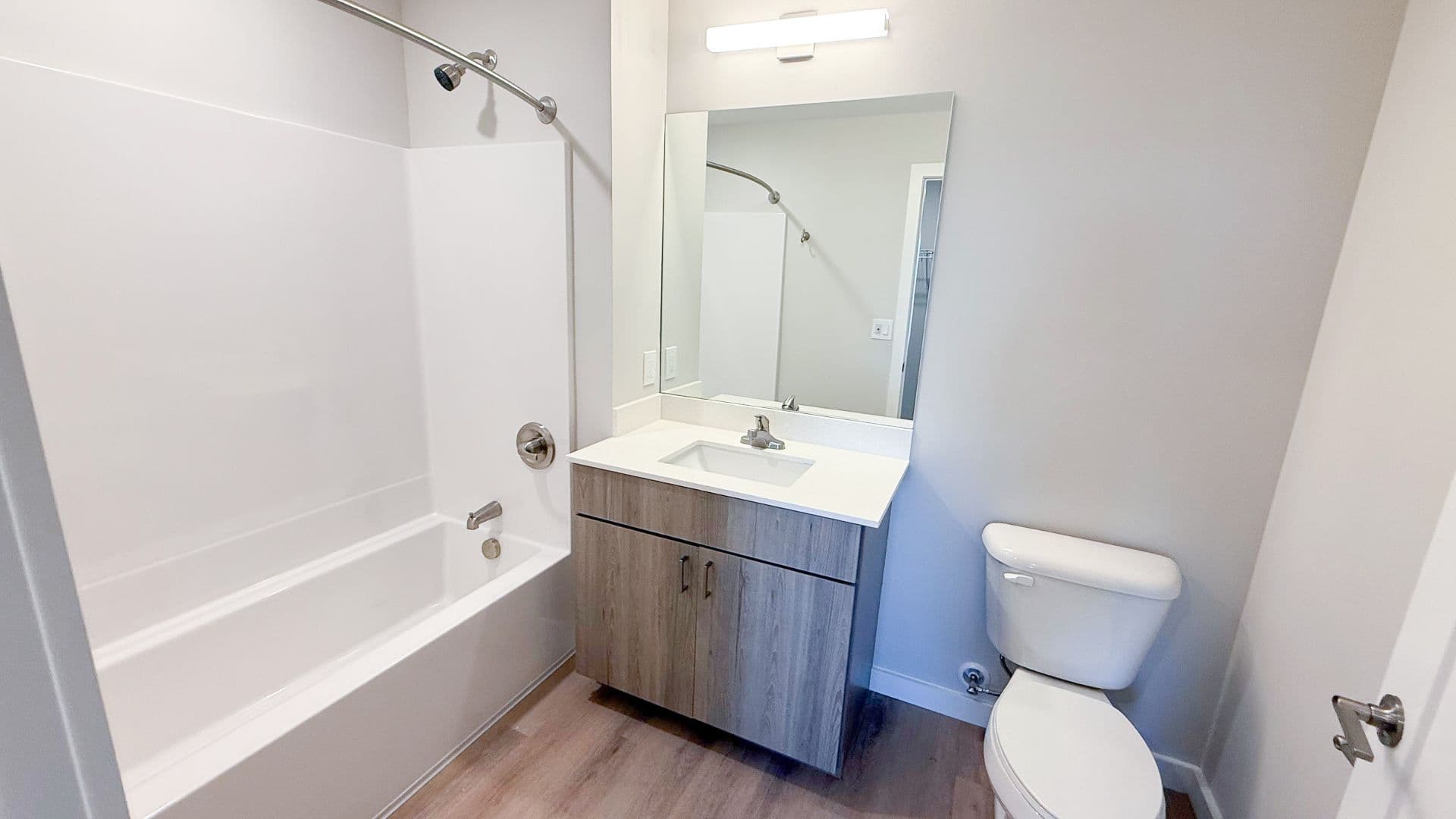 Champaign Apartment: 608 E Chalmers St