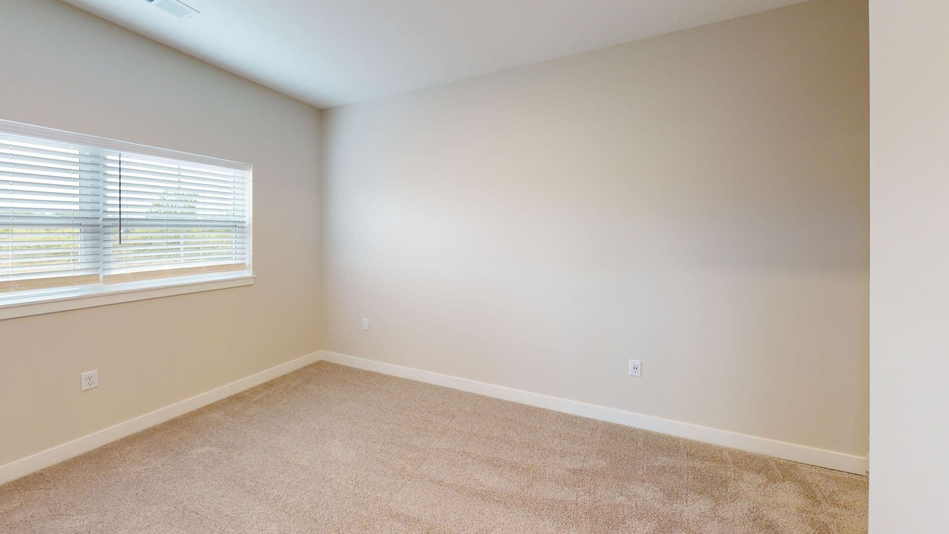 Normal Apartment: 1808 Carden Springs Circle