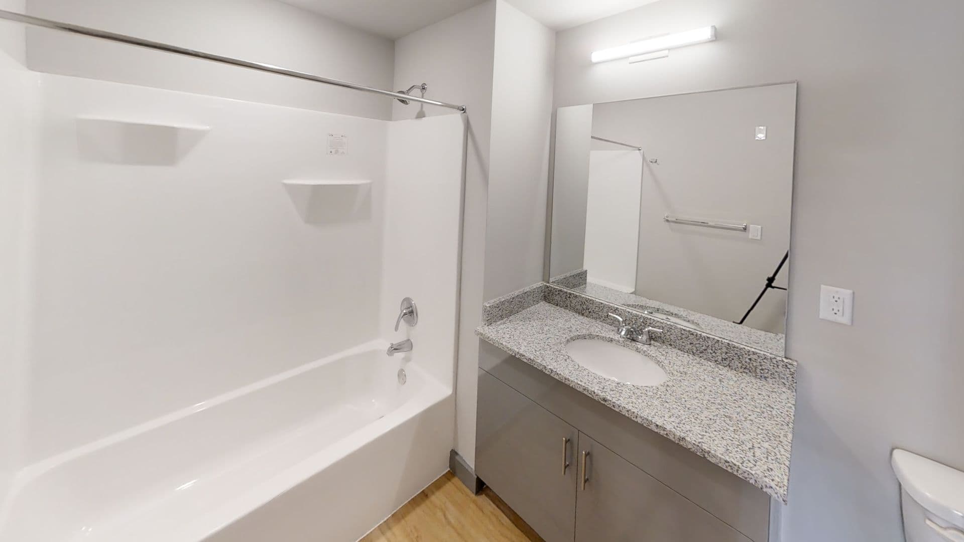 Champaign Apartment: 615 S Wright