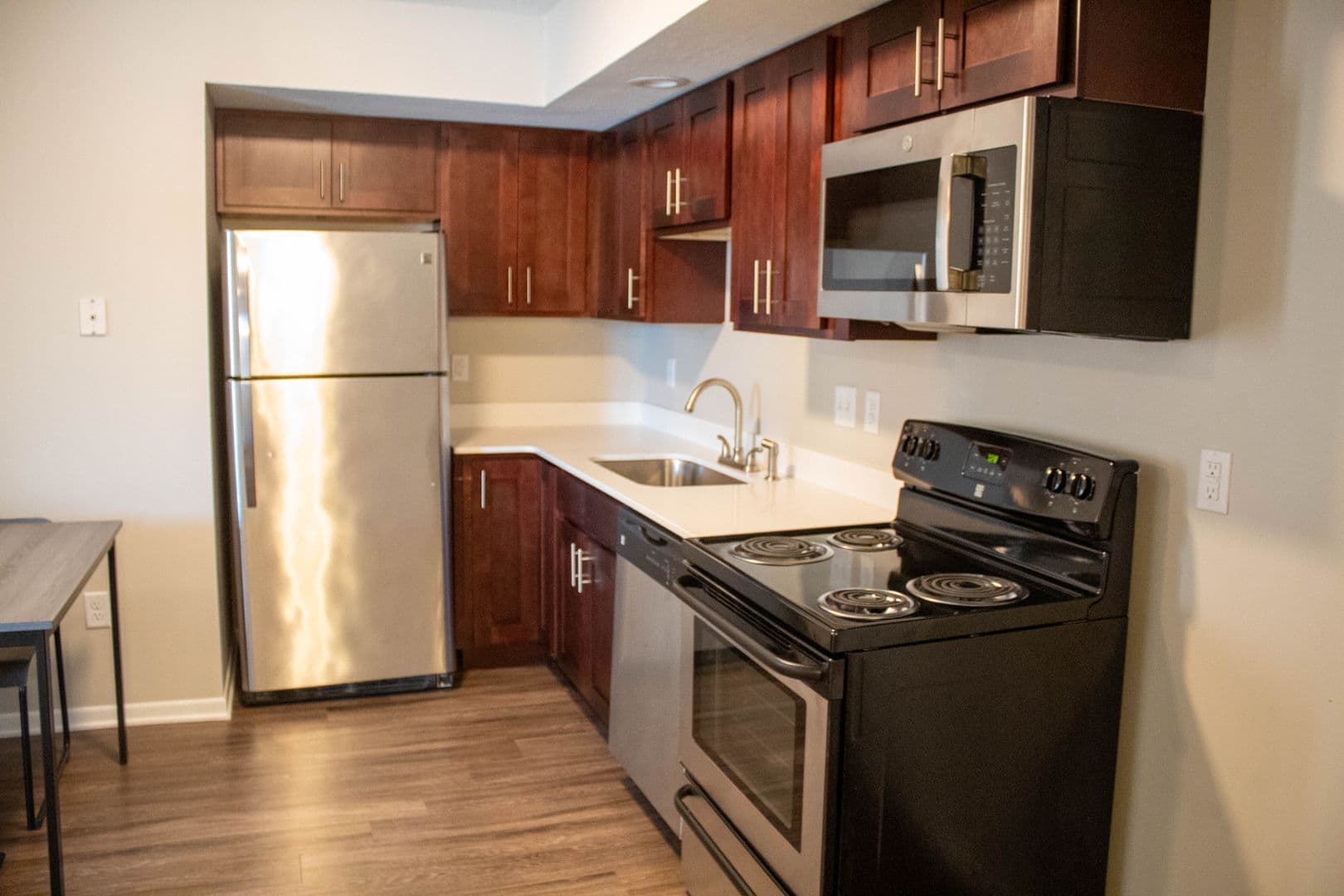 Champaign Apartment: 408 E Springfield
