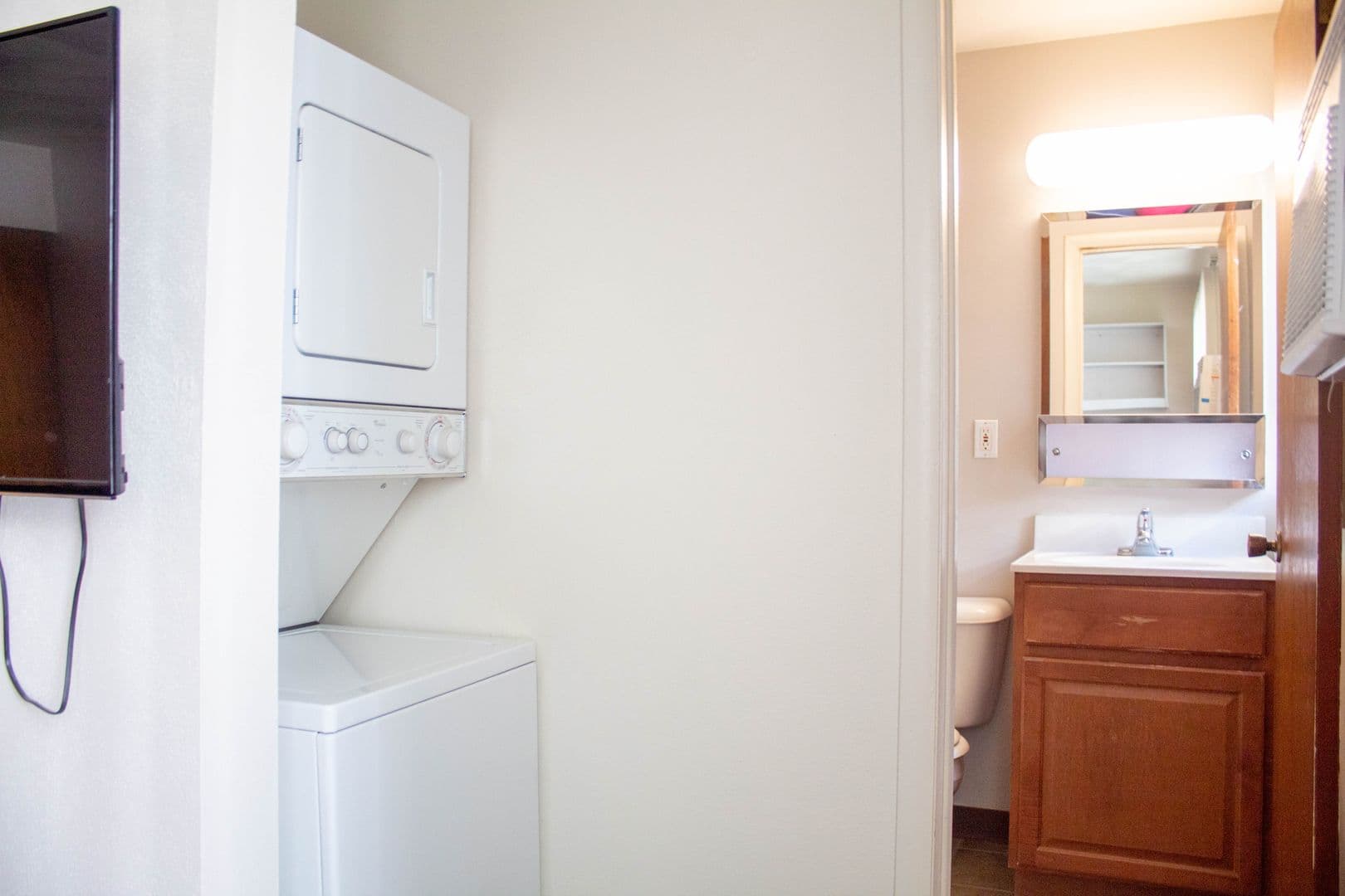 Champaign Apartment: 507 E Clark