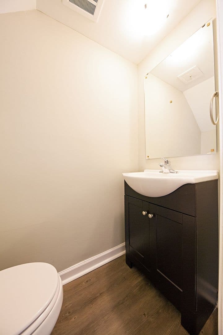 Speedway Apartment: 6010 W 25th Street