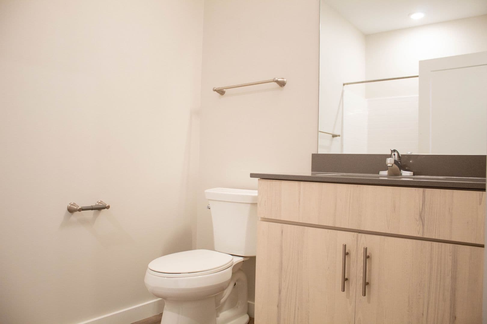 Urbana Apartment: 1009 W Stoughton