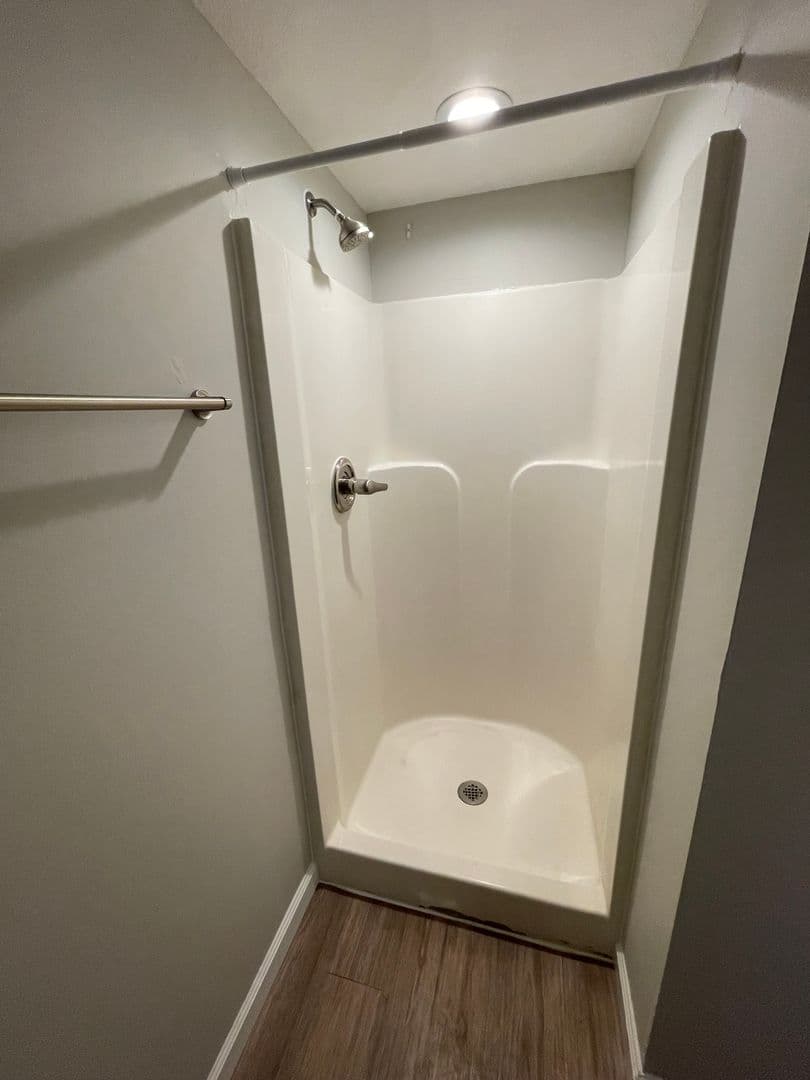 Champaign Apartment: 301 E Chalmers