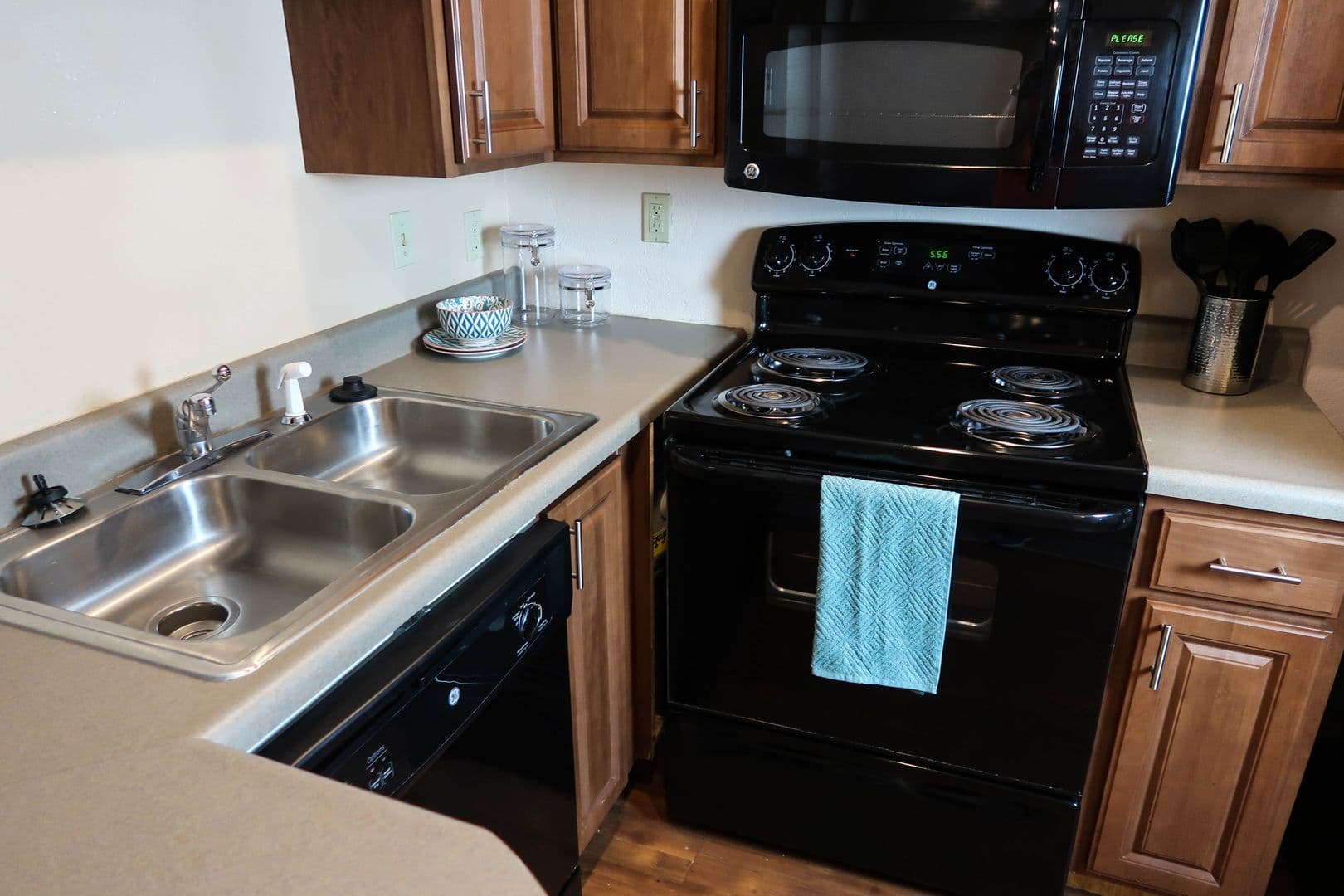 Champaign Apartment: 507 E Clark