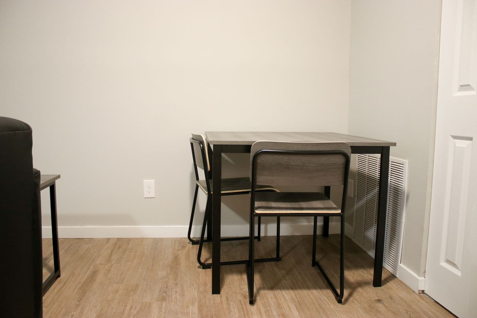 Urbana Apartment: 804 W Illinois Street