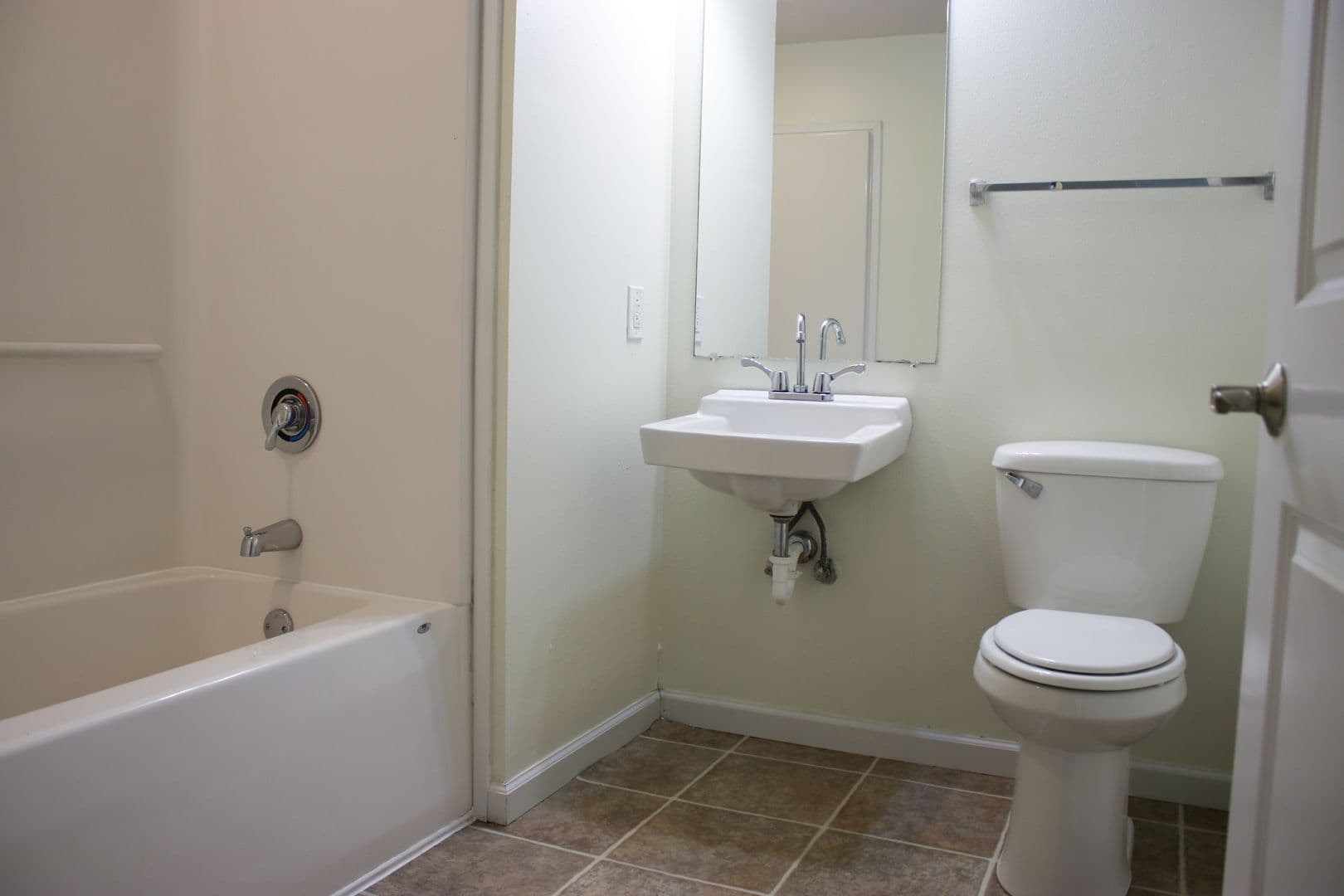 Champaign Apartment: 606 E Stoughton