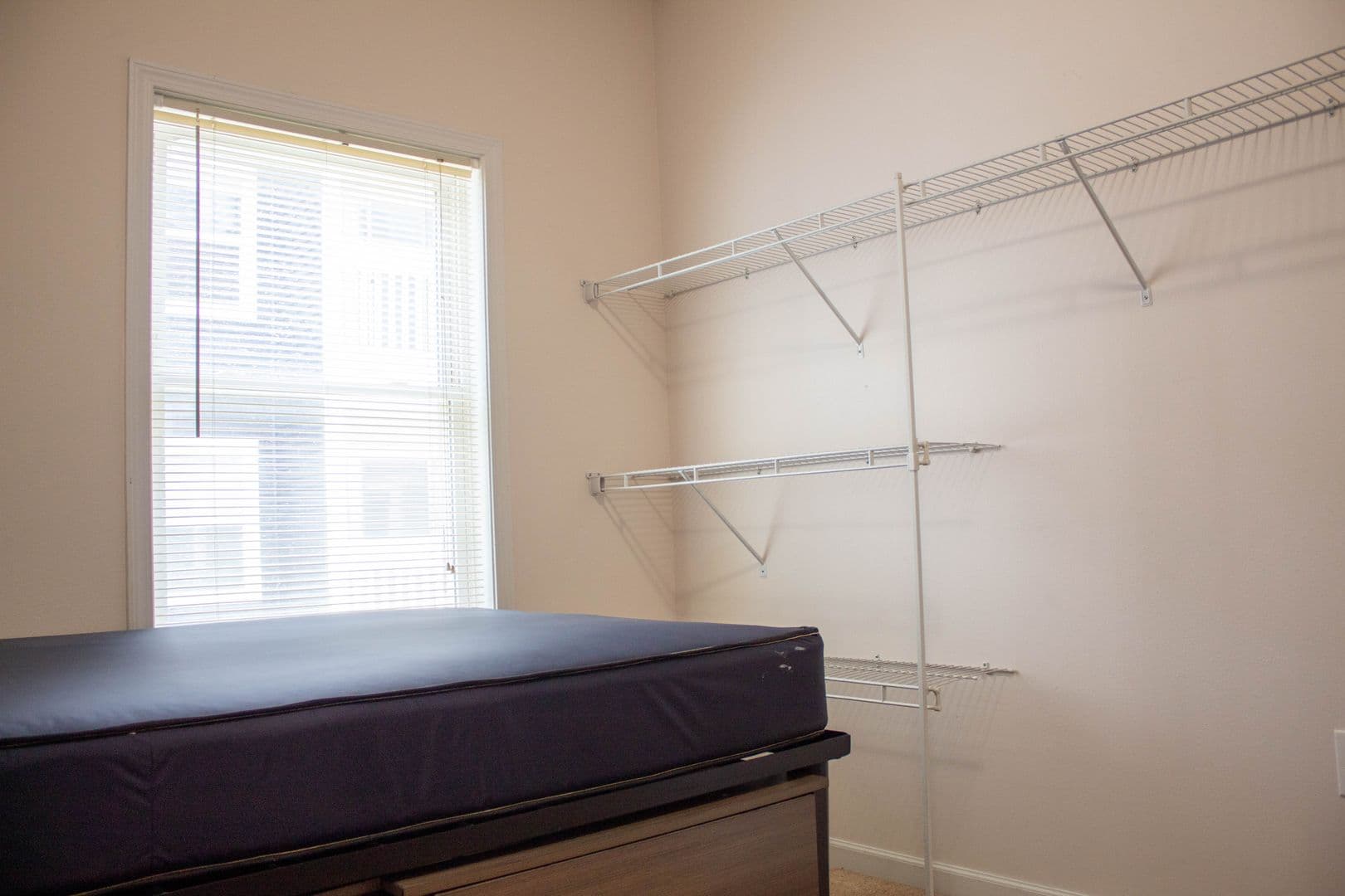 Champaign Apartment: 606 E Stoughton