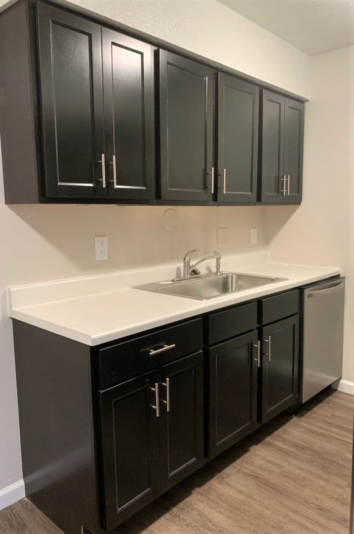Peoria Apartment: 6516-6500 N University St