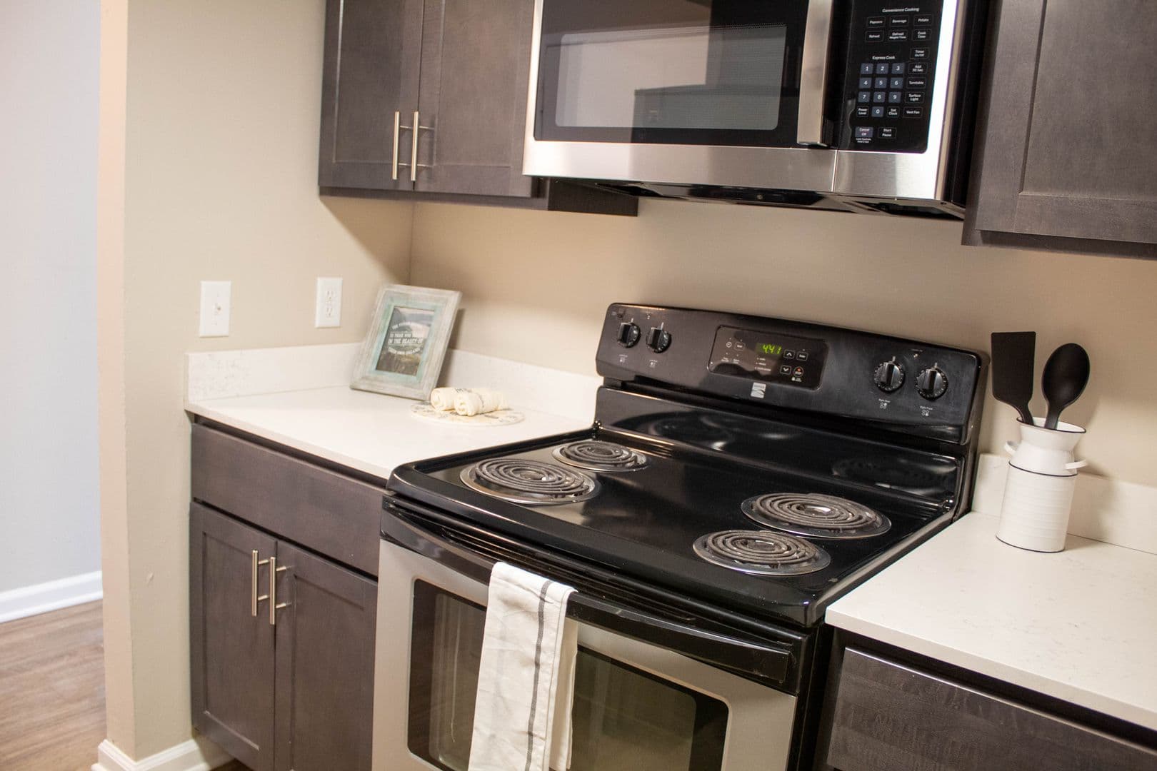 Champaign Apartment: 48 E John