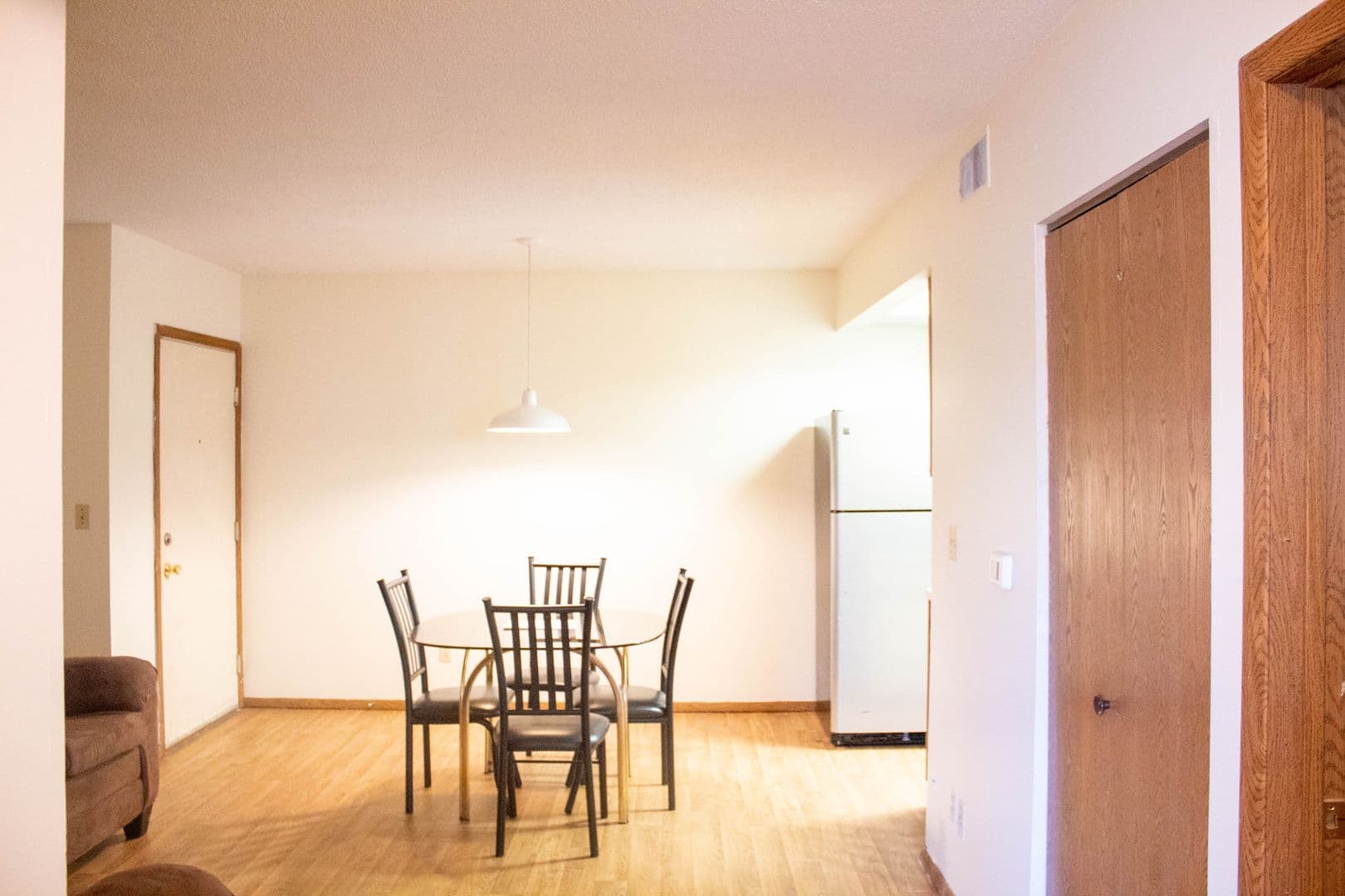 Urbana Apartment: 905 W Oregon