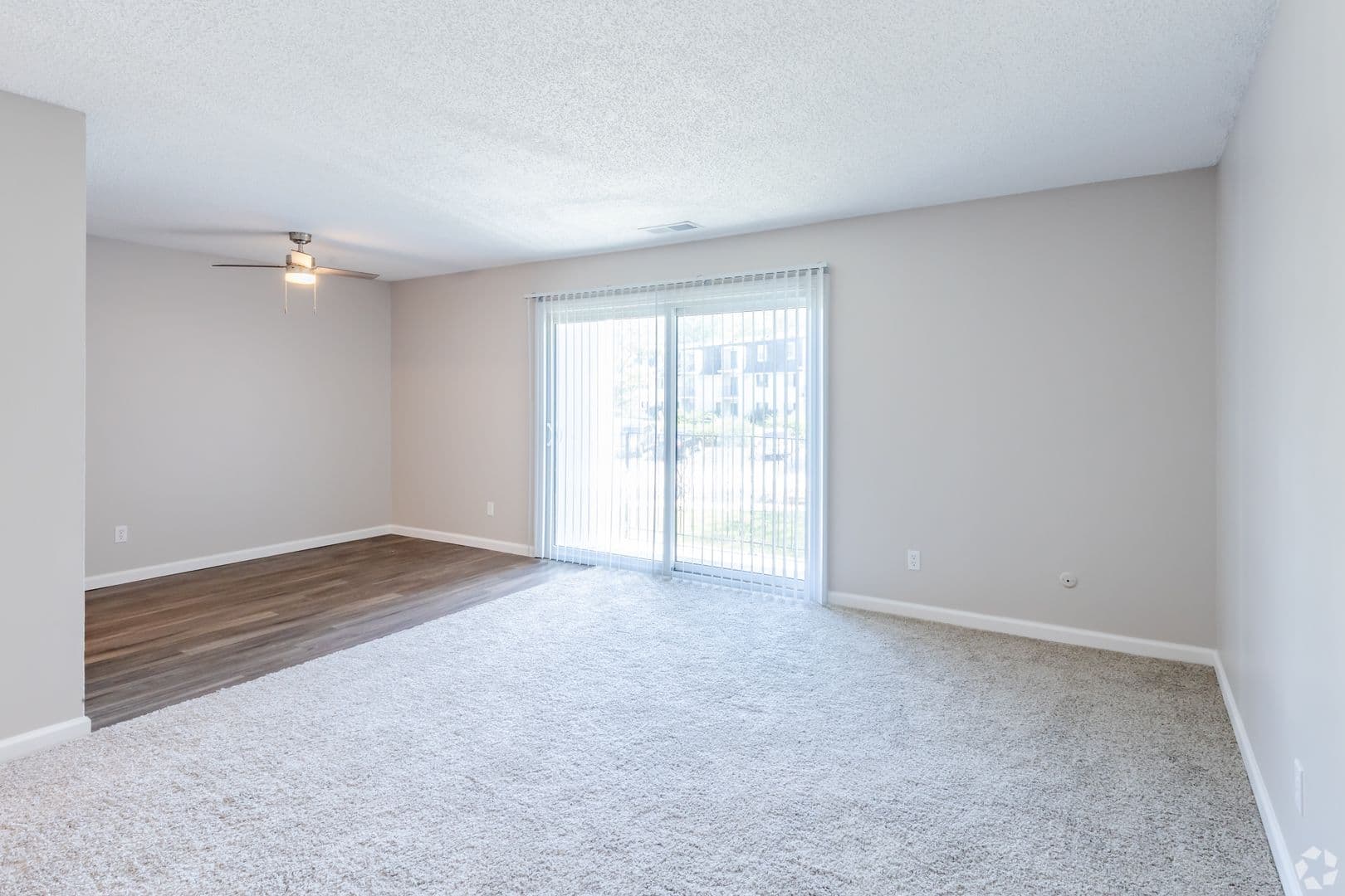 Peoria Apartment: 935 W Loire Court