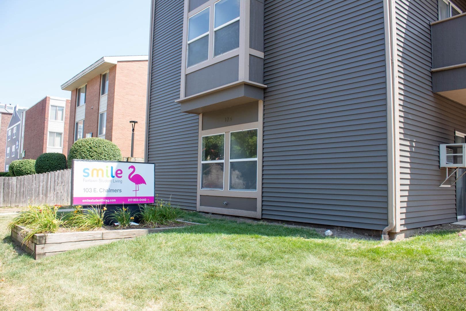 Champaign Apartment: 103 E Chalmers Street