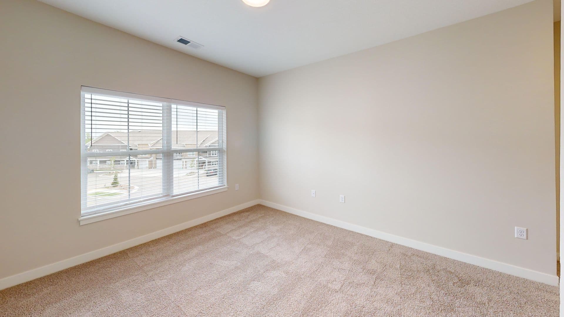 Normal Apartment: 1808 Carden Springs Circle