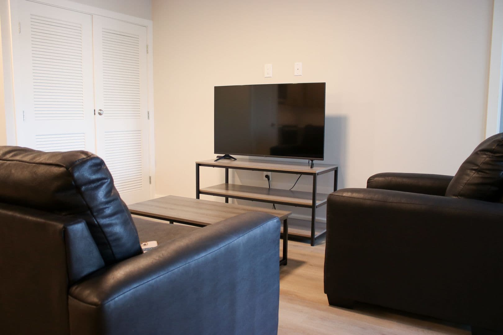 Champaign Apartment: 405 E Stoughton