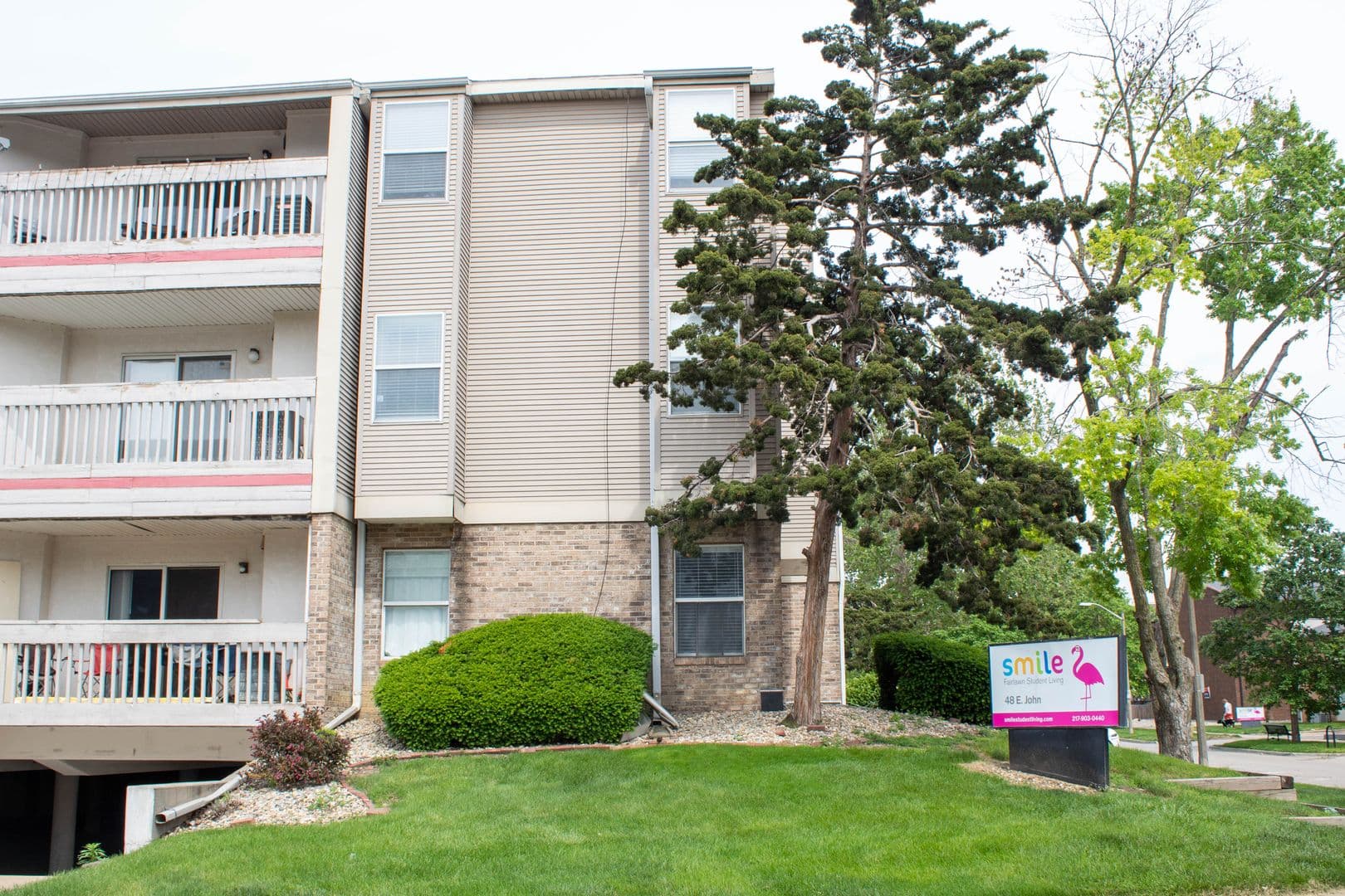 Champaign Apartment: 48 E John